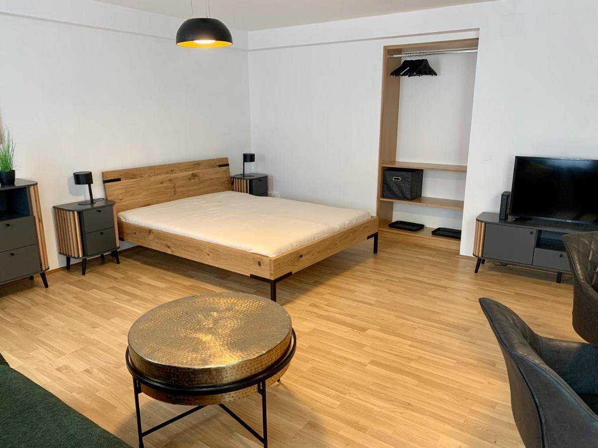 Air-Conditioned, Quiet Apartment With A Terrace In Center Of St Poelten - Smart Tv Sankt Poelten Ngoại thất bức ảnh
